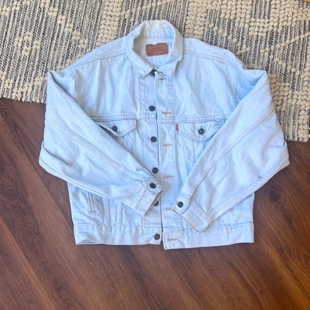 Vintage Levi’s Lightwash Jean Jacket